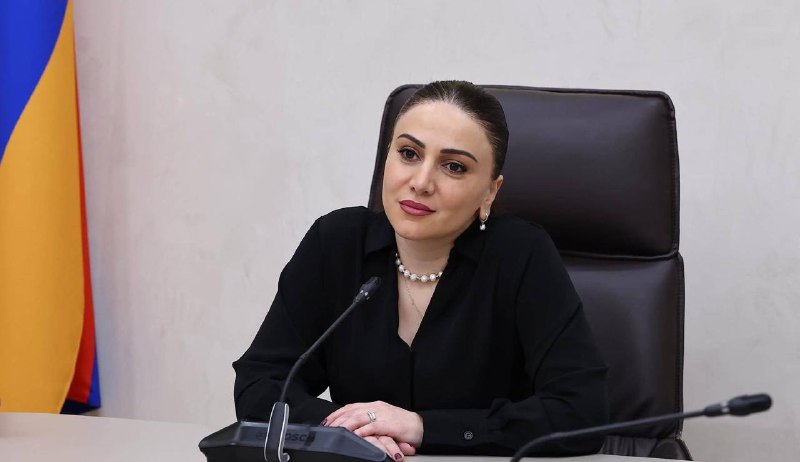 Арусяк Манавазян избрана кандидатом на пост главы фракции «Гражданский договор» в НС Армении