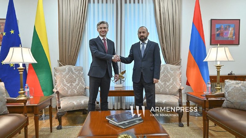 Главы МИД Армении и Литвы Арарат Мирзоян и Кестутис Будрис обмениваются поздравлениями в соцсети X