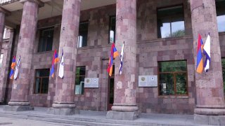 Жанна Андреасян оценила ремонт в Институте физкультуры и спорта Армении