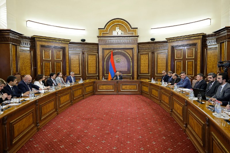 Пашинян обсудил инвестиционные приоритеты для Еревана и Гюмри: что это значит для Масиса?