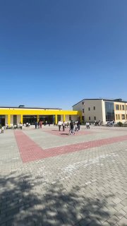В селе Покр Веди Араратской области открыли новую школу, построенную по обещанию Пашиняна