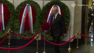 Выборы в Масисе: Путин простился с экс-министром обороны Ивановым в Москве