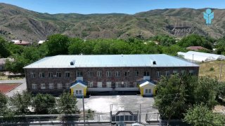 Отремонтированная школа в селе Гарни Котайкской области, программа 300 школ 500 детских садов